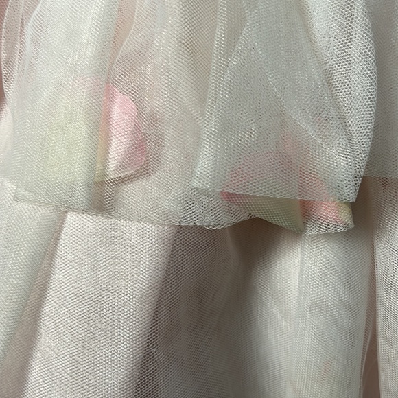 Pipa & Julie Flower Dress - Picture 3 of 5